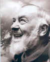 Padre Pio sorridente.jpg (58478 byte)